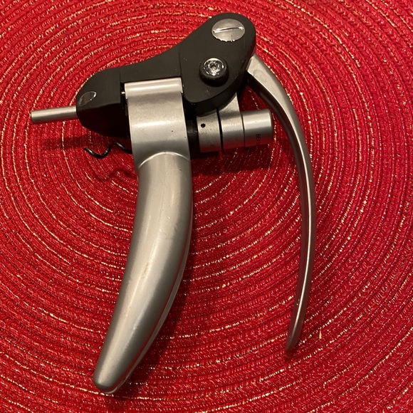 Lever-style Wine Bottle Opener - Picture 2 of 2